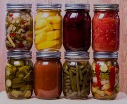Homemade canned food source of botulism