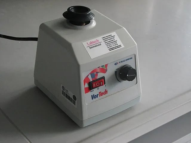 Small variable speed vortex mixer - Small variable speed vortexer